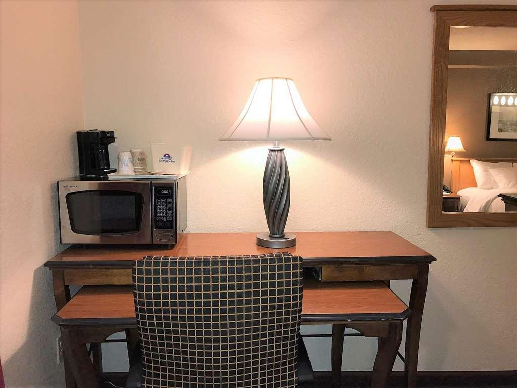 Americas Best Value Inn Lynnwood Room photo