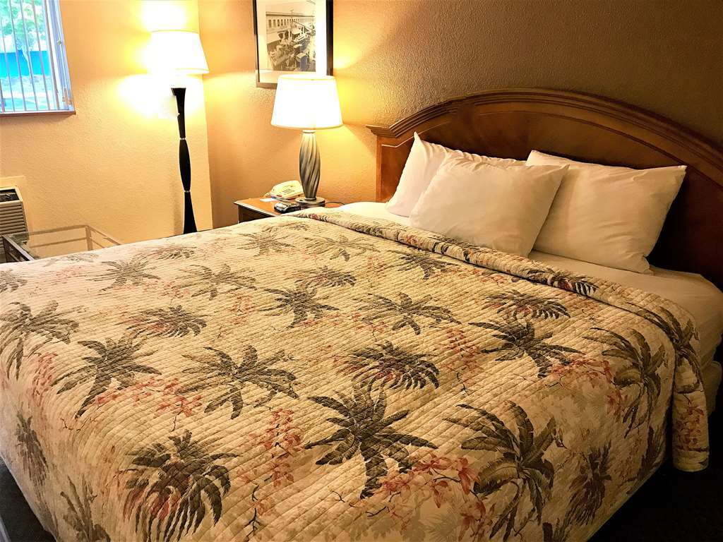 Americas Best Value Inn Lynnwood Room photo